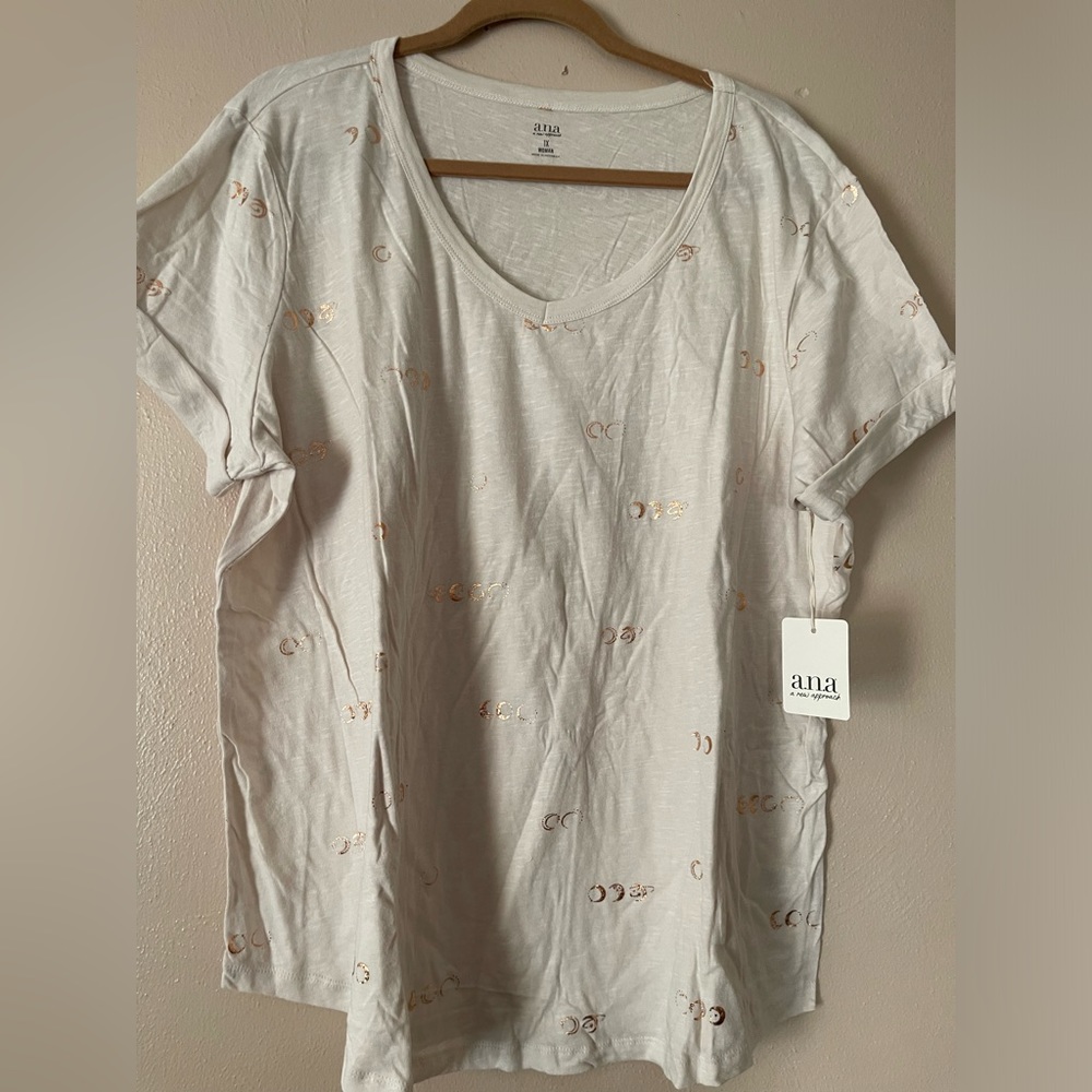 A.N.A. Shimmer Tee